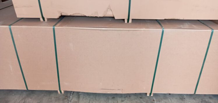 ام دی اف 18 میل خام آرین سینا